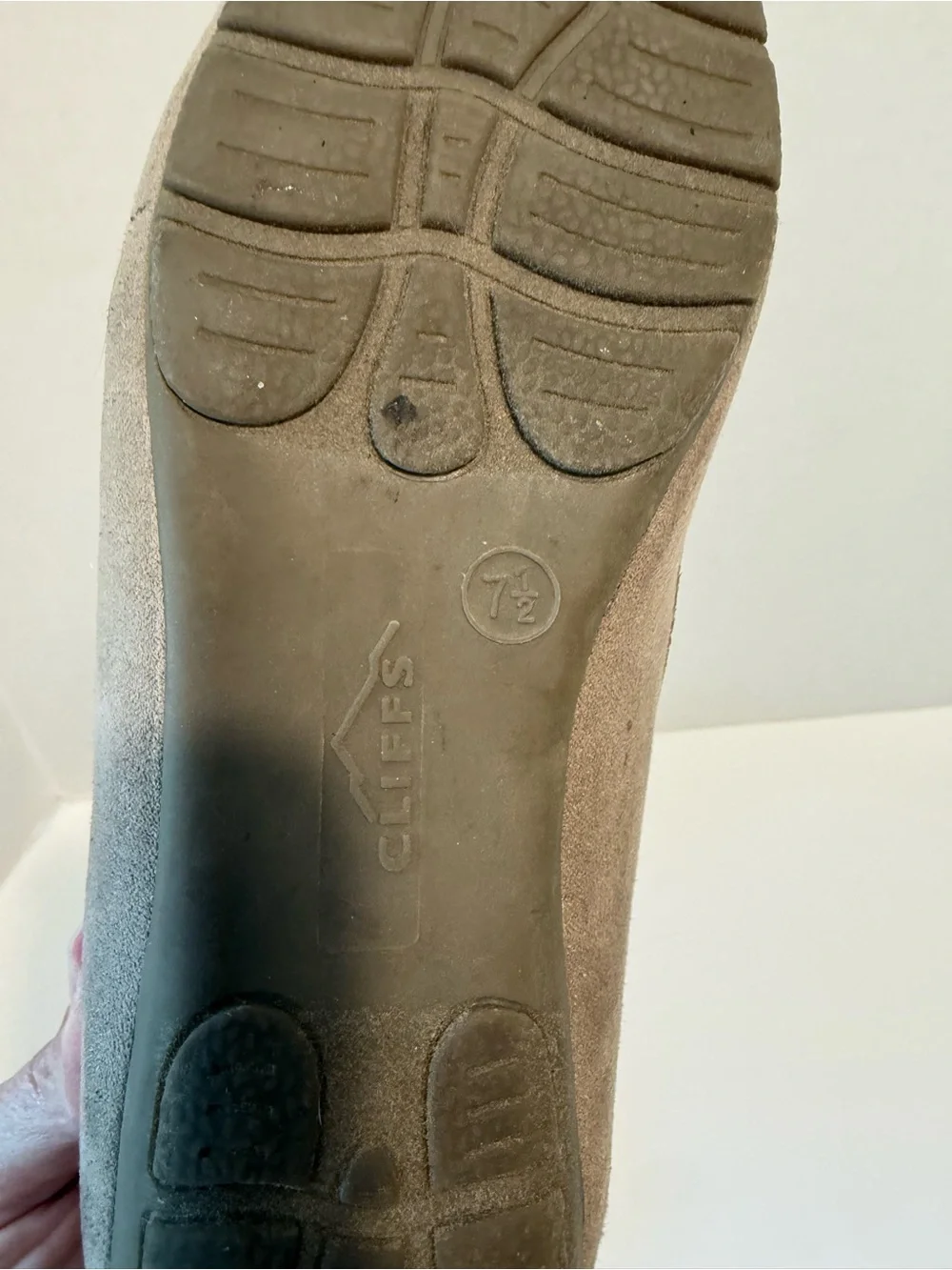 Cliffs suede tan mocassin tassel comfort flat ladies 7.5